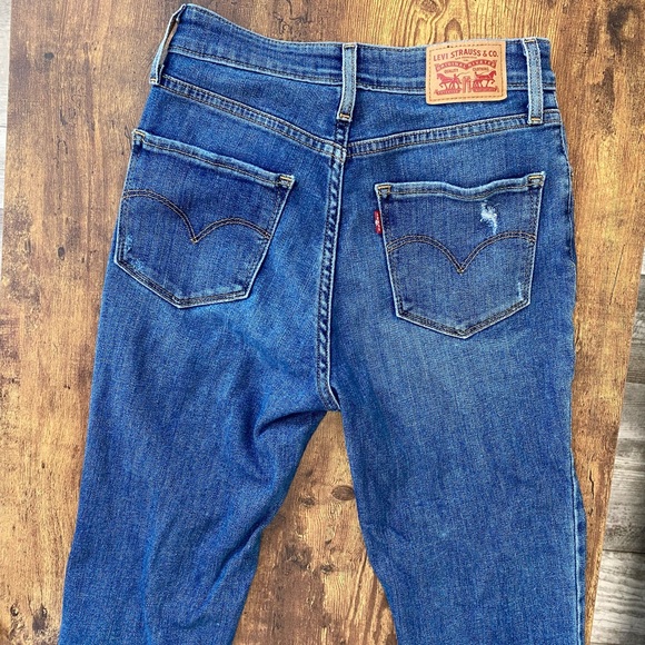 Levi’s Jeans - Picture 3 of 3